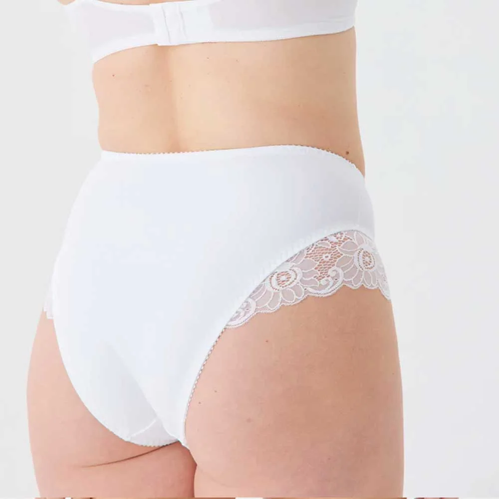 bombacha alta t.2/4 lycra c/puntilla - Imagen 2